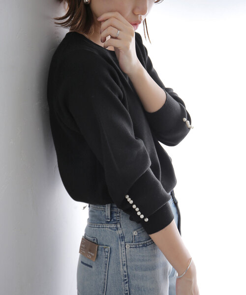 La TOTALITE(ラトータリテ)の「ウォッシャブルパールニットプルオーバー(ニット/セーター・レディース・ブラック/チャコールグレー/レッド・FREE)」の8枚目の写真