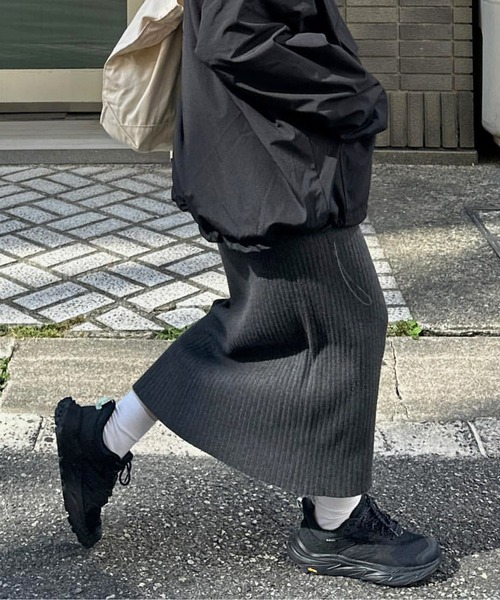 CPCM（シーピーシーエム）の「リブナロースカート（スカート・レディース・ブラック/アイボリー/チャコールグレー/オレンジ/レッド/ネイビー・FREE/MT）」の4枚目の写真