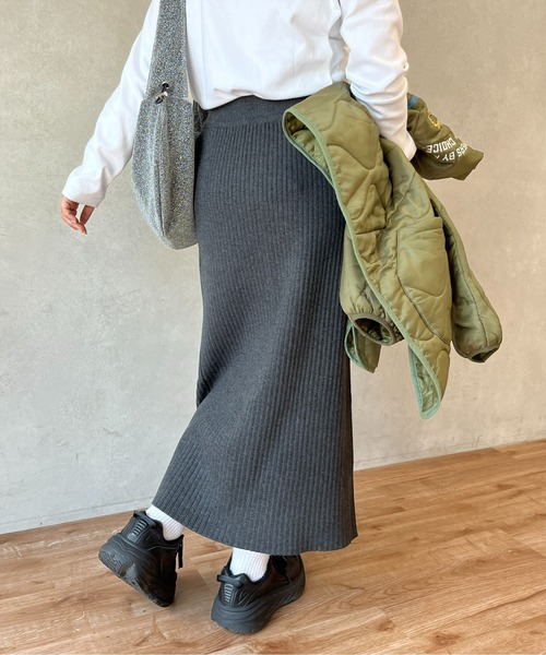 CPCM（シーピーシーエム）の「リブナロースカート（スカート・レディース・ブラック/アイボリー/チャコールグレー/オレンジ/レッド/ネイビー・FREE/MT）」の7枚目の写真