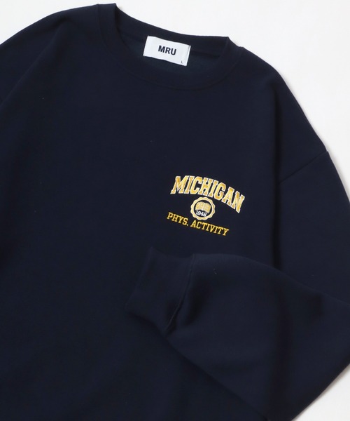 MRU(エムアールユー)の「MRU/エムアールユー 裏起毛 ワンポイントロゴ クルーネックスウェットトレーナー レディース メンズ トップス(スウェット・メンズ・ブラック系その他5/ネイビー/グレー系その他2/グレー系その他6/ブラック系その他2/ホワイト系その他/グレー系その他4/ベージュ系その他/ブラック系その他3/ホワイト/ブラック/ベージュ/グレー系その他3/グレー系その他/ブラック系その他4/グレー系その他5/アッシュグレー/ブルー系その他・LL/M/L)」の18枚目の写真