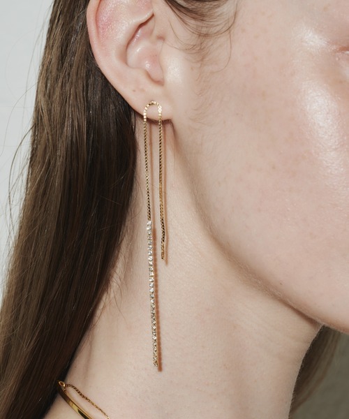 loni(ロニ)の「【金属アレルギー対応】Leaf Bijou Asymmetry Pierce/リーフビジューアシンメトリーピアス(ピアス(両耳用)・レディース・ゴールド/シルバー・FREE)」の10枚目の写真