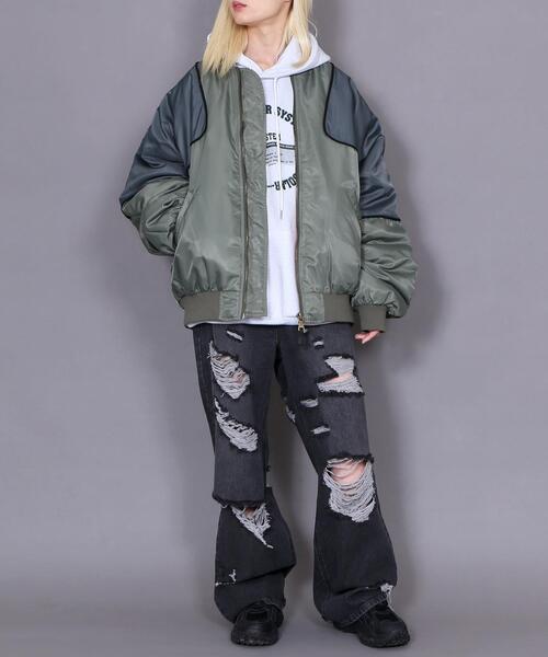 Figments（フィグメンツ）の「ビッグバイカラーボンバージャケット（MA-1・レディース・ブラック/カーキ・FREE）」の21枚目の写真