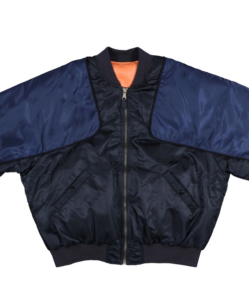 Figments（フィグメンツ）の「ビッグバイカラーボンバージャケット（MA-1・レディース・ブラック/カーキ・FREE）」の6枚目の写真