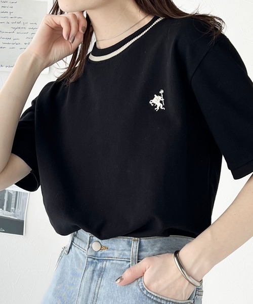 classicalelf(クラシカルエルフ)の「レトロ配色が可愛い。綿100%、編立リブワンポイント刺繍鹿の子Tシャツ(Tシャツ/カットソー・レディース・ネイビー/ブルー/オフホワイト/ブラック/グレイッシュベージュ・LARGE/MEDIUM/SMALL/X-LARGE)」の2枚目の写真