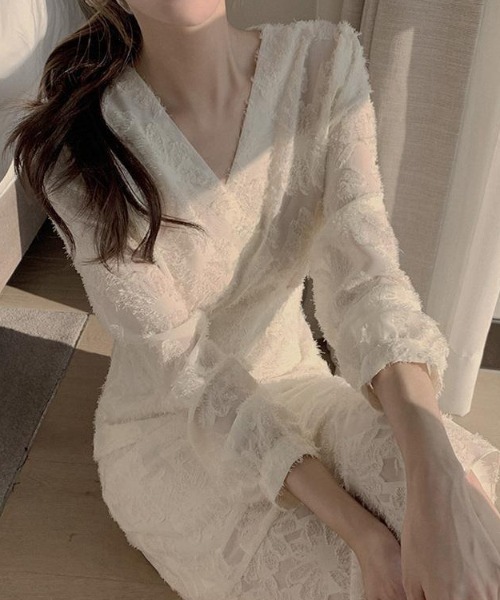 a lot of love（ア ロット オブ ラブ）の「ジャカード マーメイドワンピ（ワンピース・レディース・オフホワイト/ブラック・L/M）」の3枚目の写真