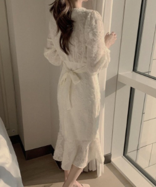 a lot of love（ア ロット オブ ラブ）の「ジャカード マーメイドワンピ（ワンピース・レディース・オフホワイト/ブラック・L/M）」の4枚目の写真