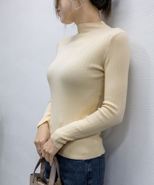 Miniministore(ミニミニストア)の「韓国リブニットトップス ハイネック 長袖(ニット/セーター・レディース・ブラック/アイボリー/ブルー/グリーン/ブラウン/グレー/チェリーピンク/ベージュ/ホワイト・フリー)」の20枚目の写真