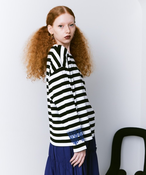 manana suerte(マニャーナスエルテ)の「レースプリントボーダーロングスリーブTシャツ(Tシャツ/カットソー・レディース・ブラック/レッド・FREE)」の21枚目の写真