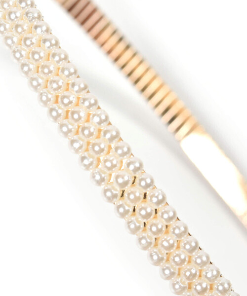 BeBe Petits Pois Vert（ベベプチポワヴェール）の「パール３連カチューシャ（カチューシャ・キッズ・オフホワイト・FREE）」の6枚目の写真