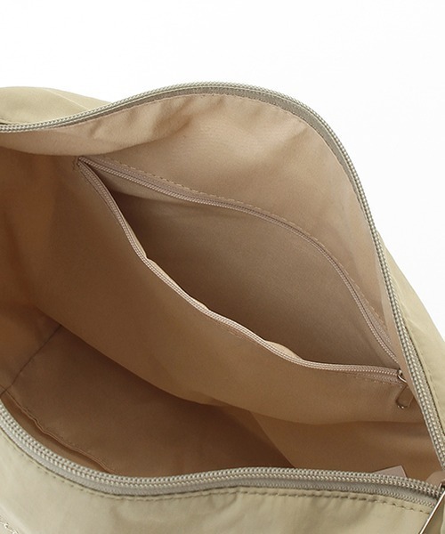 petit main（プティマイン）の「【WEB限定】ママパパドロストミニショルダーバッグ【ウスカーキ】（ショルダーバッグ・レディース・ライトカーキ・フリー）」の8枚目の写真