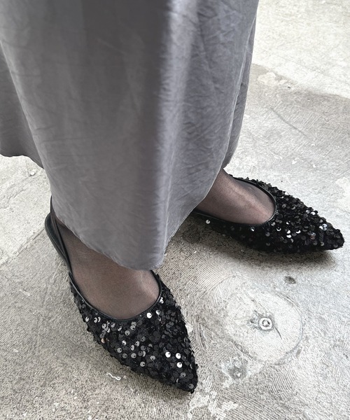Futier land（フューティアランド）の「スパンコールポインテッドフラットミュール（パンプス・レディース・シルバー/ブラック・36/37/38/39/40）」の8枚目の写真