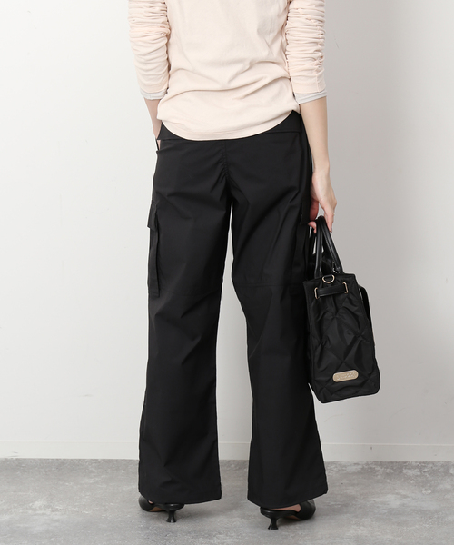 SLOBE IENA(スローブイエナ)の「パラシュートパンツ(カーゴパンツ・レディース・ブラック/アイボリー・36/38)」の16枚目の写真