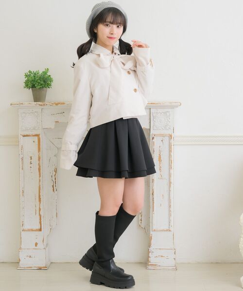 ems excite（エムズエキサイト）の「ボウタイショートトレンチ（トレンチコート・レディース・ブラック/ライトベージュ/ナチュラル・FREE）」の5枚目の写真