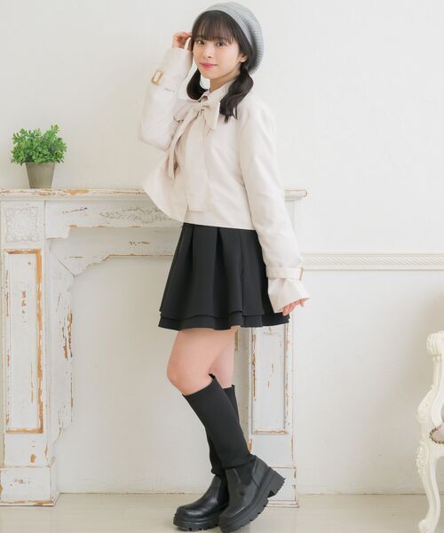 ems excite（エムズエキサイト）の「ボウタイショートトレンチ（トレンチコート・レディース・ブラック/ライトベージュ/ナチュラル・FREE）」の6枚目の写真