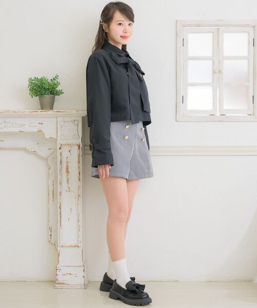 ems excite（エムズエキサイト）の「ボウタイショートトレンチ（トレンチコート・レディース・ブラック/ライトベージュ/ナチュラル・FREE）」の13枚目の写真