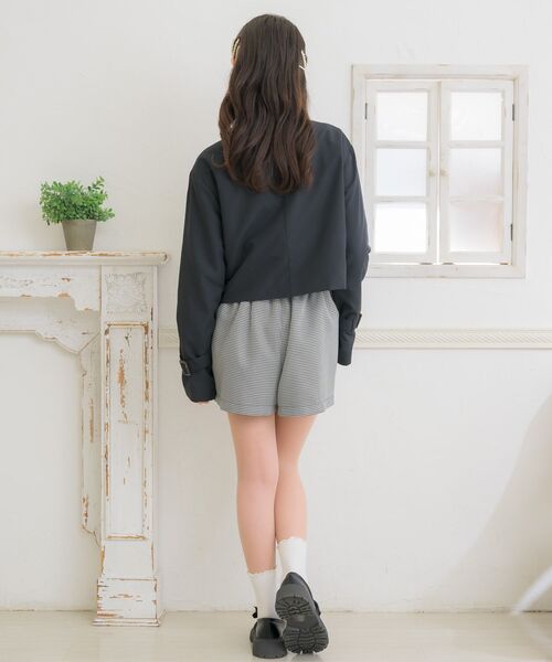 ems excite（エムズエキサイト）の「ボウタイショートトレンチ（トレンチコート・レディース・ブラック/ライトベージュ/ナチュラル・FREE）」の15枚目の写真