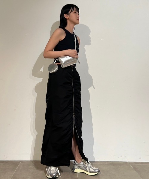 emmi(エミ)の「クロップドアメスリタンクトップ(タンクトップ・レディース・バーガンディー/ライトベージュ/ブラック/グレー・FREE)」の18枚目の写真