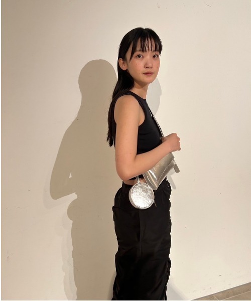 emmi(エミ)の「クロップドアメスリタンクトップ(タンクトップ・レディース・バーガンディー/ライトベージュ/ブラック/グレー・FREE)」の19枚目の写真