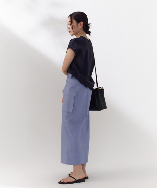 IENA(イエナ)の「ラミーコットン ペンシルロングスカート(スカート・レディース・サックスブルー/ネイビー/ライトグレー・36/34/38)」の18枚目の写真