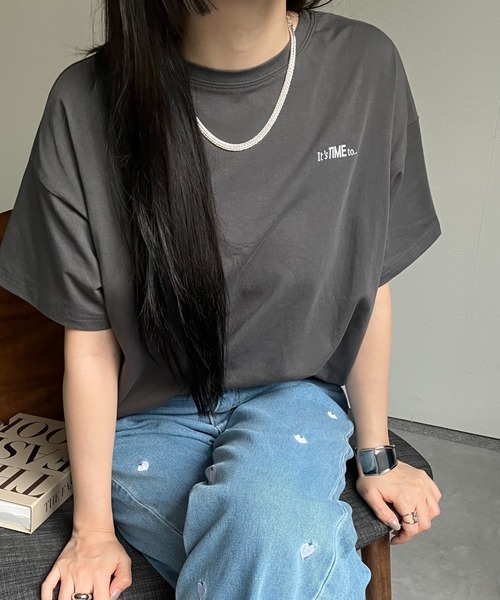 sakishimatokyo(サキシマトーキョー)の「ワンポイント/バックプリントロゴTシャツ(Tシャツ/カットソー・レディース・オフホワイト/ブラック系その他/ピンク/ブラック/ホワイト/ベージュ/ブラック系その他2・FREE)」の4枚目の写真