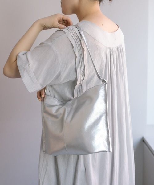 《本革/軽量》ぺったんショルダーバッグ 