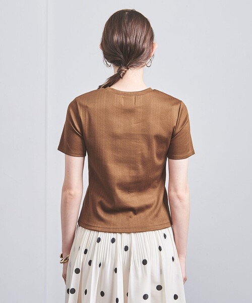 UNITED ARROWS（ユナイテッドアローズ）の「ランダムリブ フィット Tシャツ（Tシャツ/カットソー・レディース・ベージュ/ネイビー/オフホワイト・FREE）」の11枚目の写真