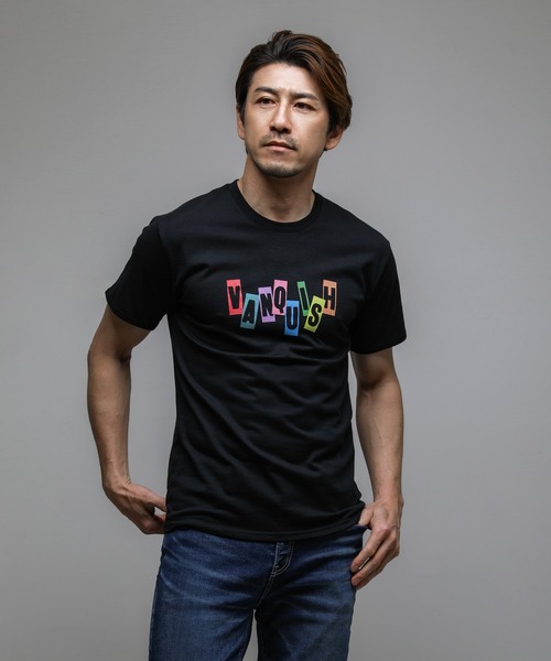 VANQUISH / ヴァンキッシュ カラフル ロゴ プリント 半袖Tシャツ