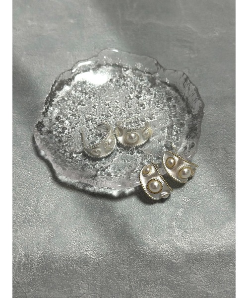 Burner(バーナー)の「【CHI SELECT】デザイン ピアス パール chi-pierce-00511 U【GBT】(ピアス(両耳用)・レディース・ゴールド/シルバー・FREE)」の3枚目の写真