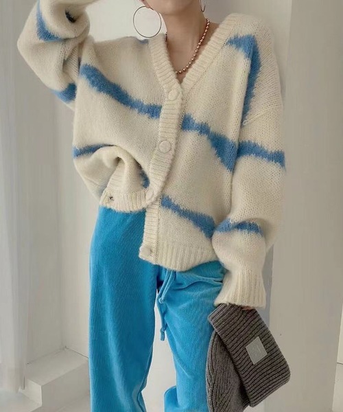 ROOPTOKYO(ループトウキョウ)の「▲Knit cardigan with color scheme / 配色柄ニットカーディガン(カーディガン/ボレロ・レディース・ブルー/ピンク/ブラック・FREE)」の3枚目の写真