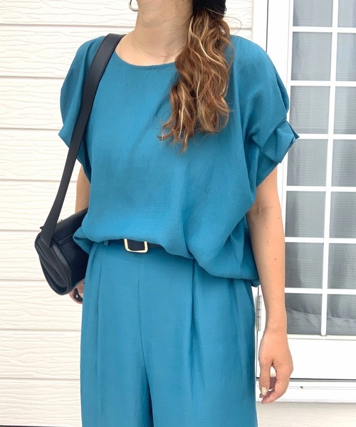 Q（キュー）の「ポリエステルコットン袖タックブラウス（シャツ/ブラウス・レディース・ブルー/ブラック・MEDIUM）」の2枚目の写真