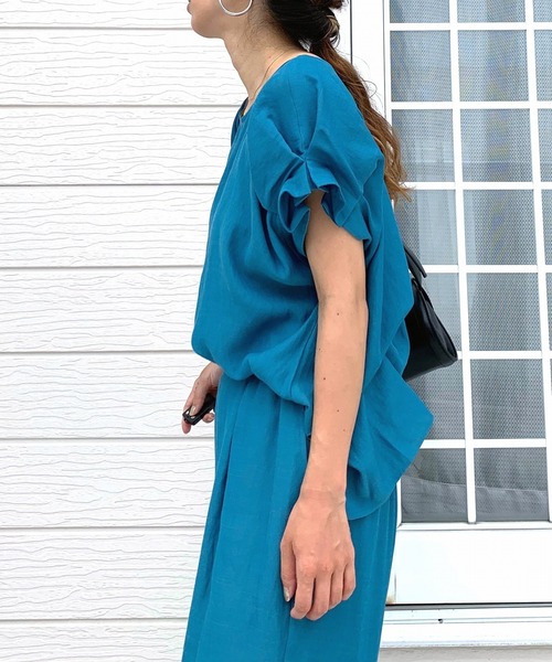 Q（キュー）の「ポリエステルコットン袖タックブラウス（シャツ/ブラウス・レディース・ブルー/ブラック・MEDIUM）」の10枚目の写真