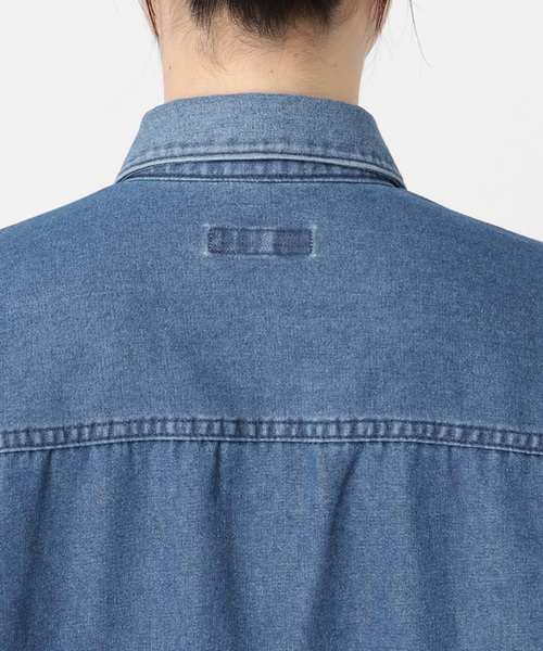 JOURNAL STANDARD relume（ジャーナルスタンダード　レリューム）の「デニムオーバーサイズシャツ（シャツ/ブラウス・レディース・ブルー系その他・FREE）」の16枚目の写真