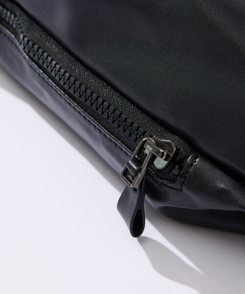 RIVE DROITE(リヴドロワ)の「【R.good(アールドットグッド)】ナップショルダー(ショルダーバッグ・レディース・ブラック/ダークブラウン・FREE)」の10枚目の写真