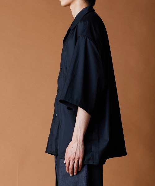 rehacer(レアセル)の「R. : Open Collar Box Shirt(シャツ/ブラウス・メンズ・ブラック/グリーン・LARGE/MEDIUM/X-LARGE)」の13枚目の写真