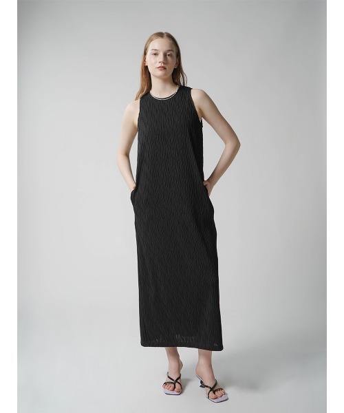 :ETHROF(イーサオブ)の「WAVE PLEATED ONEPIECE(ワンピース・レディース・ブルー/ブラック・FREE)」の2枚目の写真