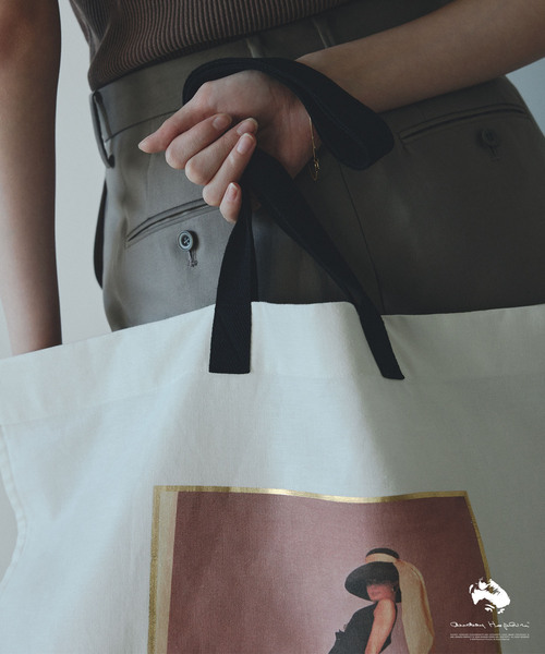 SALON adam et rope'（サロン アダム エ ロペ）の「【AUDREY HEPBURN COLLECTION BY JUN】フォトプリント トートバッグ（トートバッグ・レディース・ホワイト系その他2/ホワイト系その他4/ホワイト・FREE）」の12枚目の写真