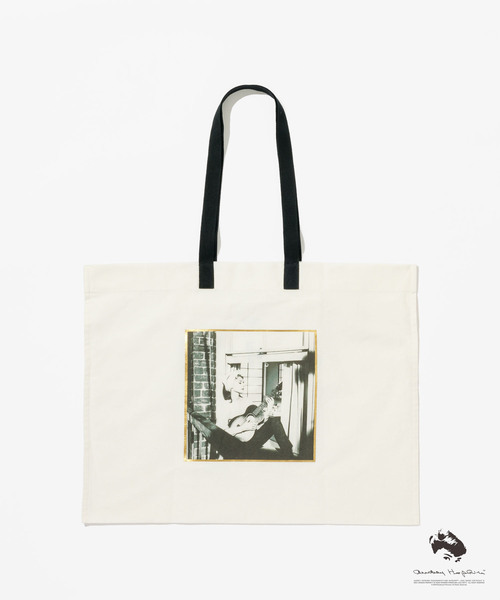 SALON adam et rope'（サロン アダム エ ロペ）の「【AUDREY HEPBURN COLLECTION BY JUN】フォトプリント トートバッグ（トートバッグ・レディース・ホワイト系その他2/ホワイト系その他4/ホワイト・FREE）」の9枚目の写真