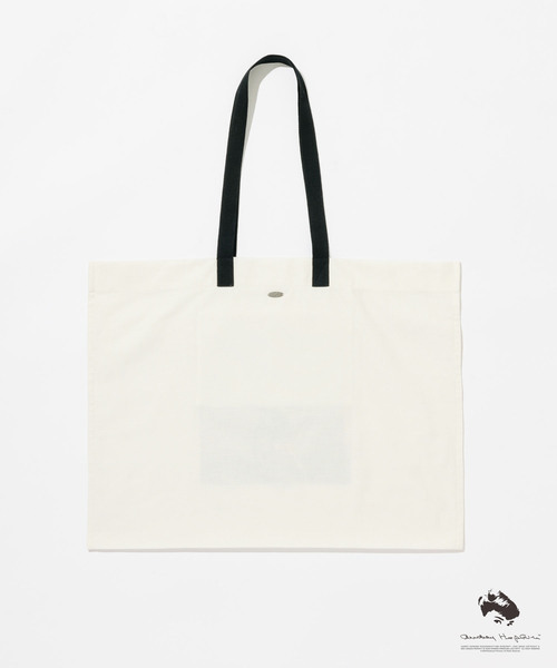 SALON adam et rope'（サロン アダム エ ロペ）の「【AUDREY HEPBURN COLLECTION BY JUN】フォトプリント トートバッグ（トートバッグ・レディース・ホワイト系その他2/ホワイト系その他4/ホワイト・FREE）」の4枚目の写真
