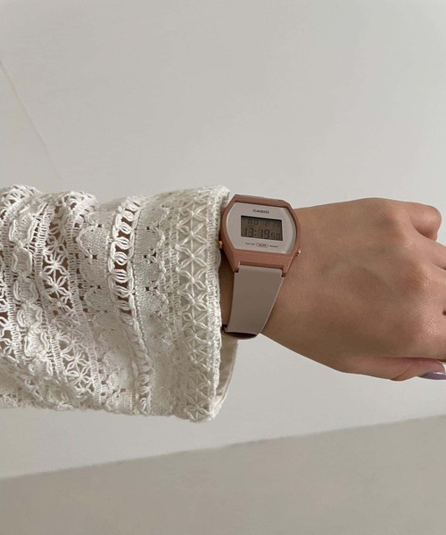 CASIO（カシオ）の「CASIO　メタルデジタルウォッチ（アナログ腕時計・レディース・ベージュ/ブラック/ブロンズ・-）」の10枚目の写真