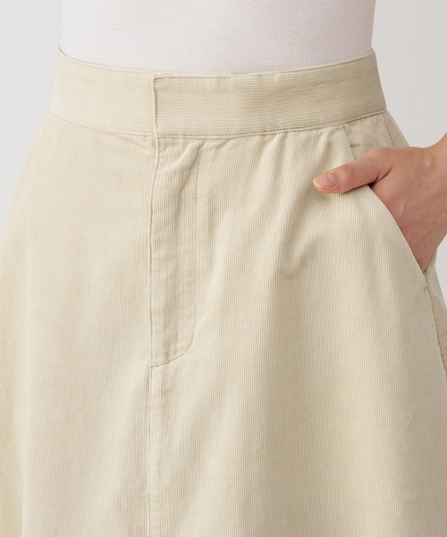 無印良品（ムジルシリョウヒン）の「婦人　木の実から作ったカポック混　コーデュロイフレアスカート（スカート・レディース・キャメル/アイボリー/ブラック・XL/L/M/S）」の7枚目の写真