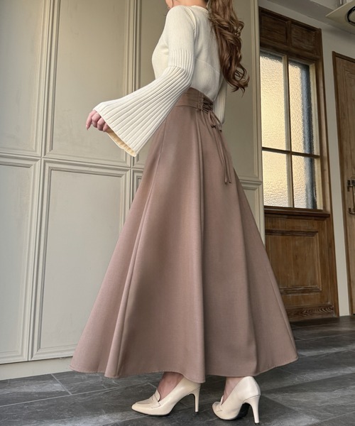 JUNOAH（ジュノア）の「ハイウエストレースアップフレアスカート