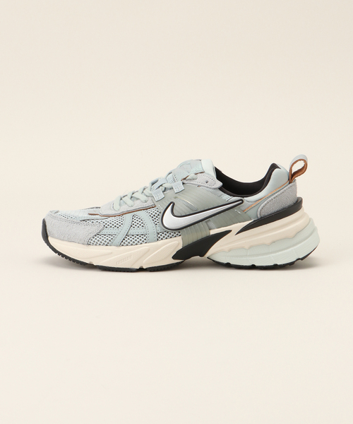 NIKE(ナイキ)の「【NIKE/ ナイキ】V2K Run(Grey)(スニーカー・レディース・グレー・23cm/24cm/25cm/26cm)」の16枚目の写真
