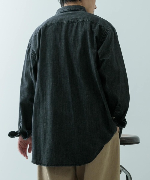 ITEMS URBANRESEARCH（アイテムズ アーバンリサーチ）の「ダブルポケット ウォッシュドデニムシャツ（シャツ/ブラウス・メンズ・ブルー/ブラック・LARGE/MEDIUM）」の13枚目の写真