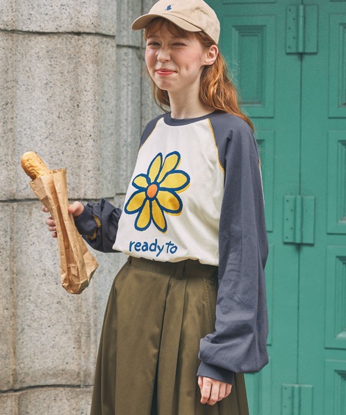 セール】配色ステッチ×フラワーグラフィックプリント ラグラン