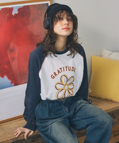 ラグランステッチ34 ラグランステッチ34 セール】配色ステッチ×フラワーグラフィック