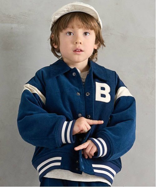 b・ROOM（ビールーム）の「コーデュロイスタジャン（ブルゾン・キッズ・ベージュ/ブルー/エンジ/チャコール・140cm/130cm/120cm/110cm/100cm/150cm）」の3枚目の写真