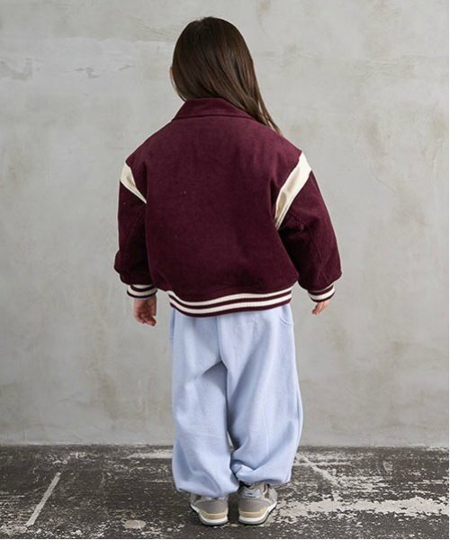 b・ROOM（ビールーム）の「コーデュロイスタジャン（ブルゾン・キッズ・ベージュ/ブルー/エンジ/チャコール・140cm/130cm/120cm/110cm/100cm/150cm）」の14枚目の写真