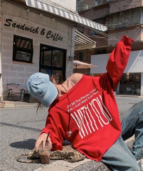 ENIM BY VICKY(エニムバイビッキー)の「前後2wayプリントオフショルロンT(Tシャツ/カットソー・レディース・グレー/レッド・M)」の17枚目の写真