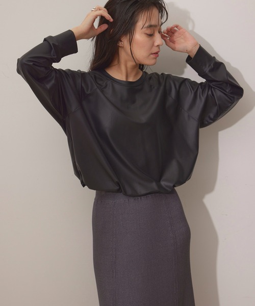 NERGY（ナージー）の「【イージーケア】Synthetic Leather クロップド丈プルオーバー（その他トップス・レディース・ブラック・FREE）」の5枚目の写真