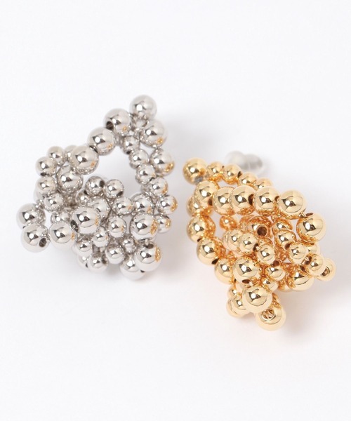 niko and...(ニコアンド)の「メタルボールチェーンピアス(ピアス(両耳用)・レディース・イエロー/グレー・0)」の3枚目の写真